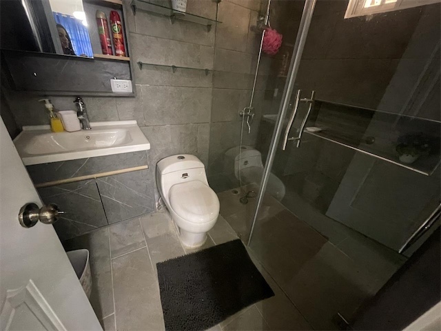 apartamentos - Venta de apartamento primer piso en la autopista de san Isidro  3