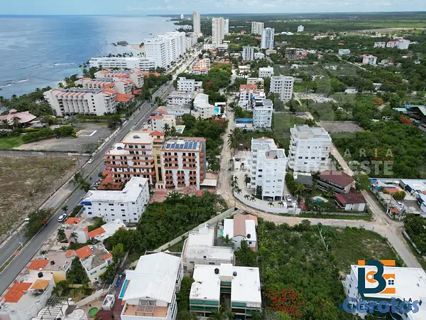 solares y terrenos - VENDE Excelente Solar con 1,024 metros en el CENTR 10