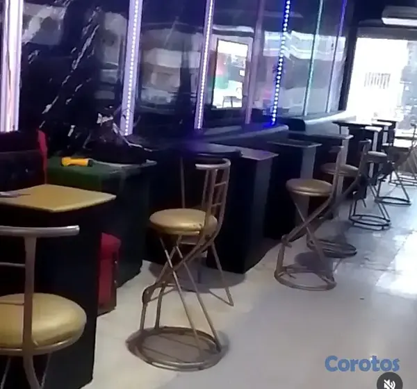 muebles y colchones - Sillas, mesas y muebles para discoteca  4