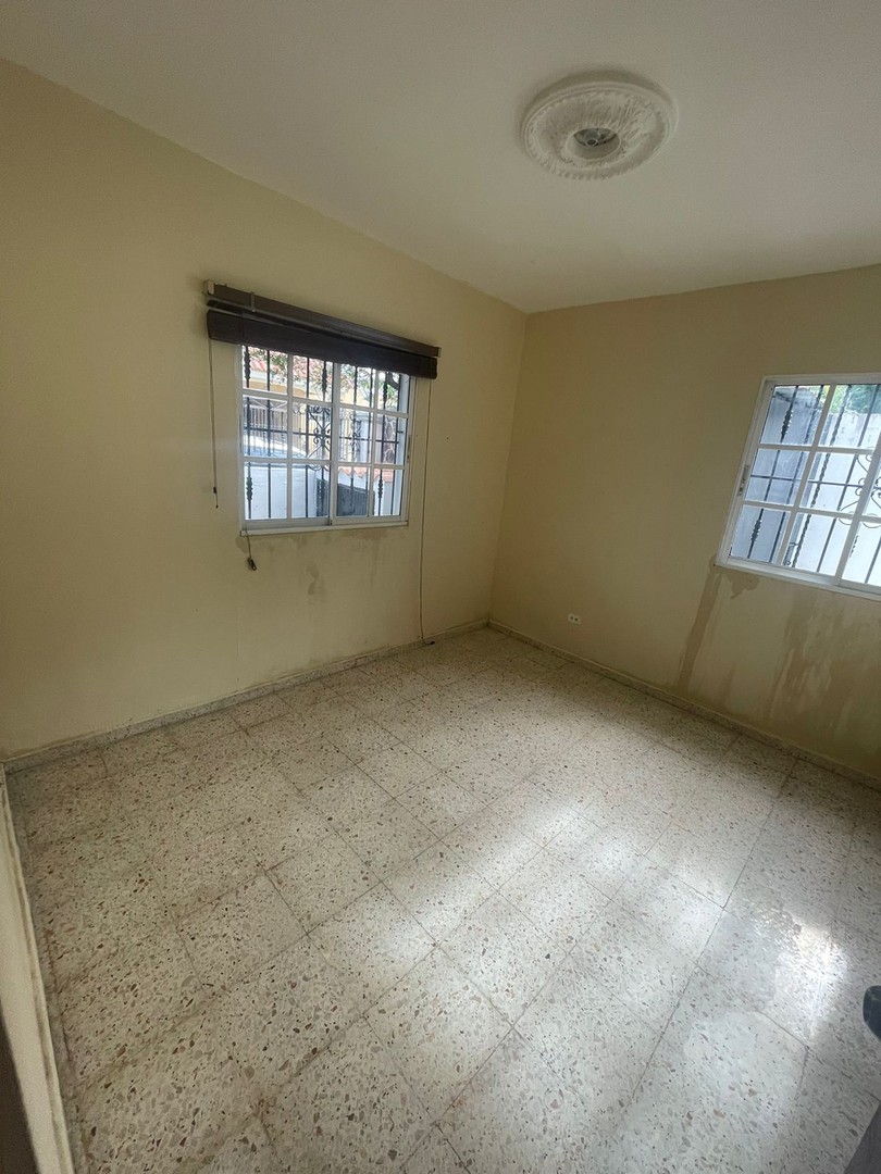 casas - Vendo casa en Carmen María RD$9,400,000. 
 8