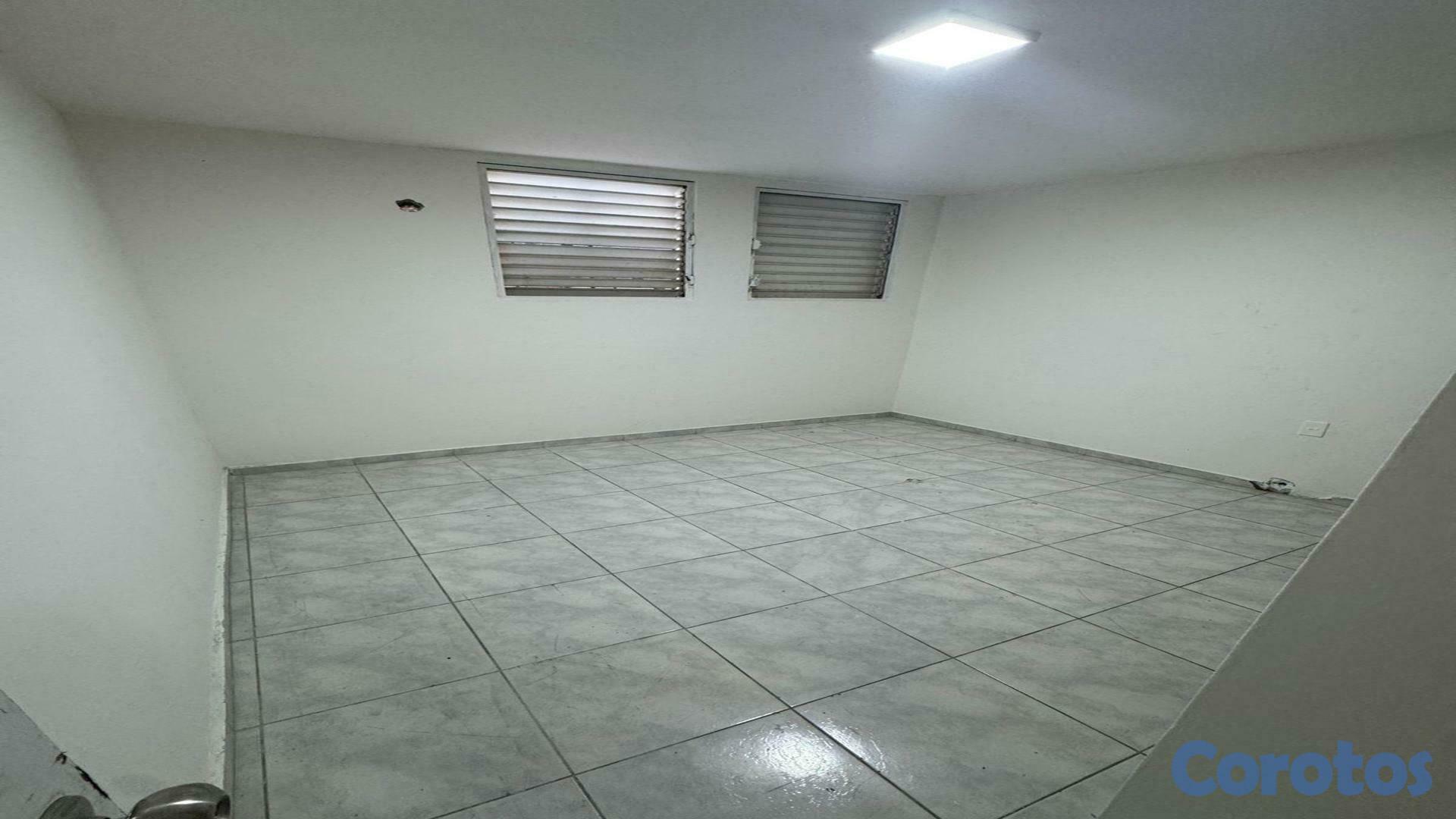 oficinas y locales comerciales - Local en el Millon de 120m2 mas 40 de patio 7