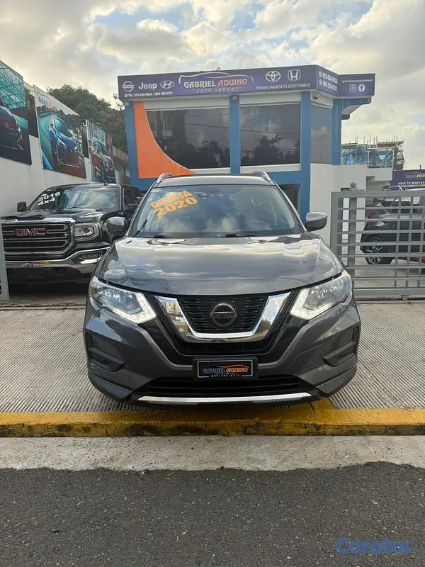jeepetas y camionetas - Nissan Rogue SV 2020 4