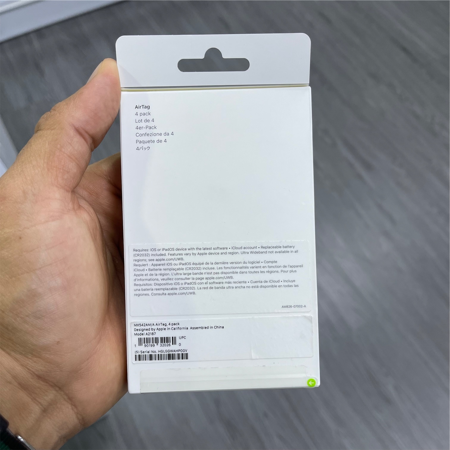 accesorios para electronica - AirTag Apple - Tienda Física 2