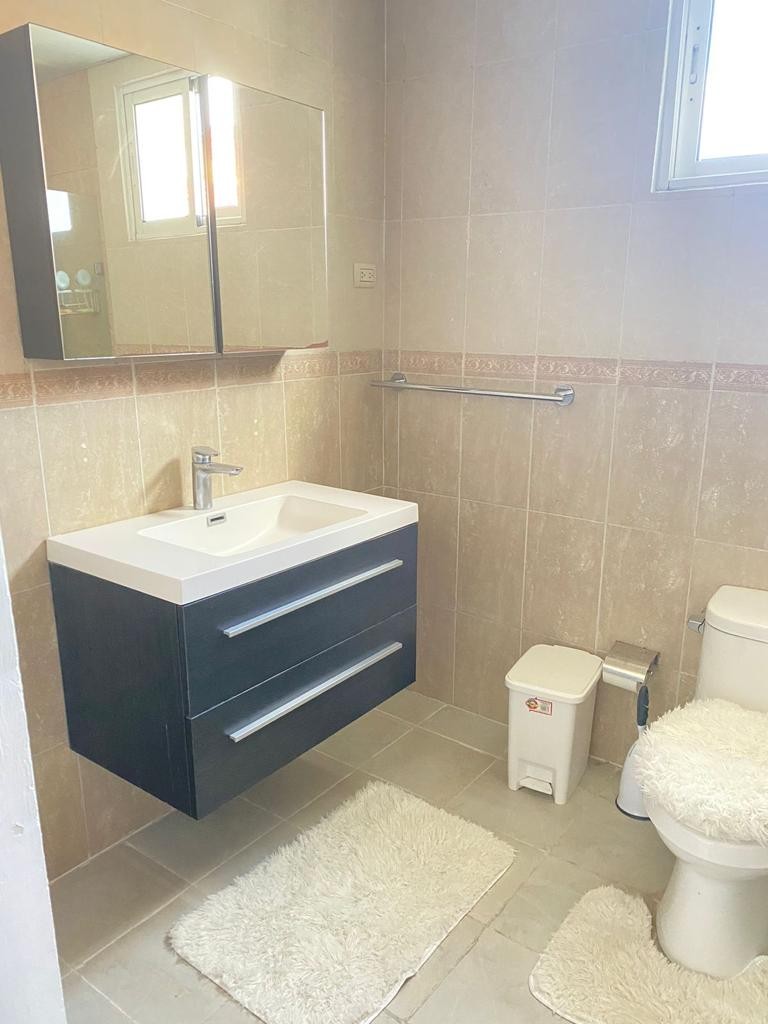 apartamentos - Se vende apartamento en Naco 3