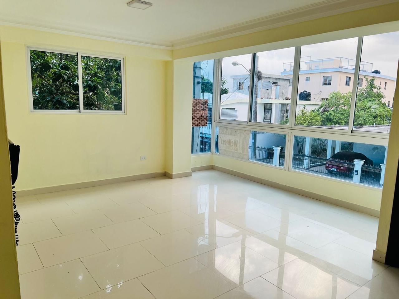 apartamentos - venta de apartamento 2do nivel en la autopista de san isidro Santo Domingo este  6