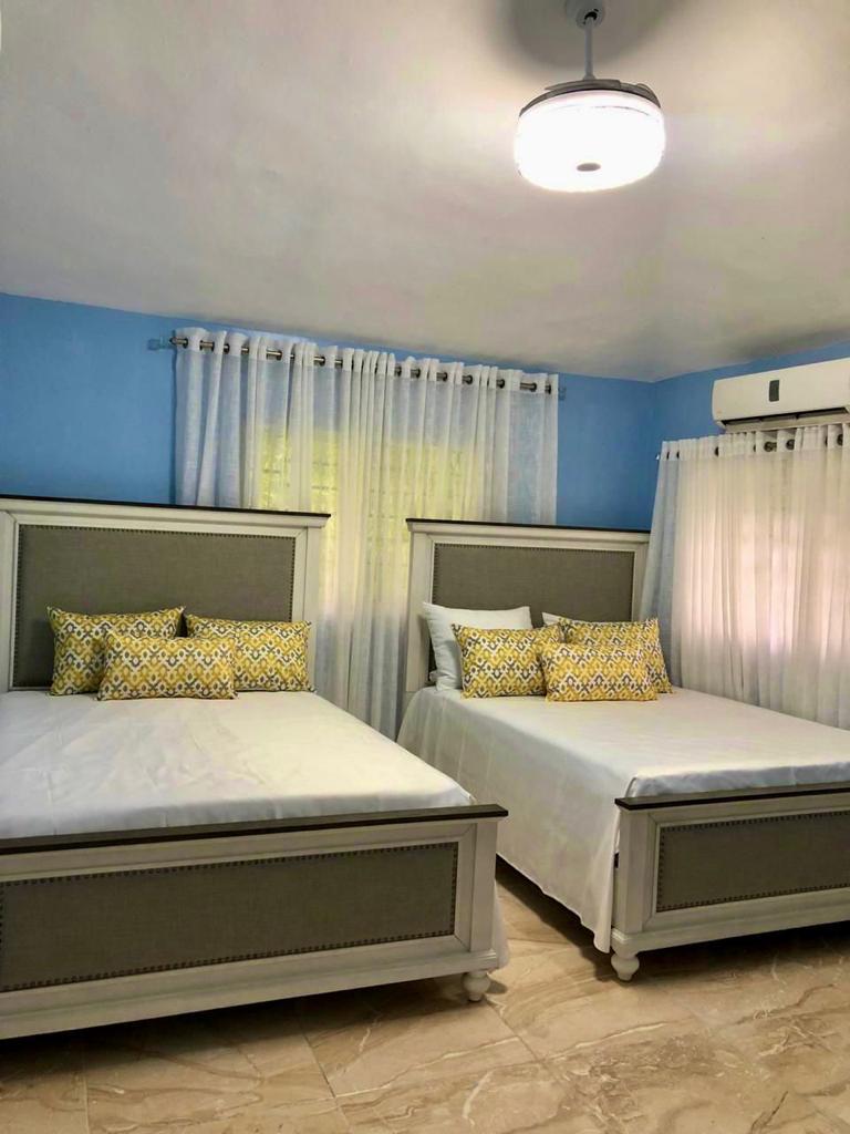 casas vacacionales y villas - Hermosa villa en oportunidad 8