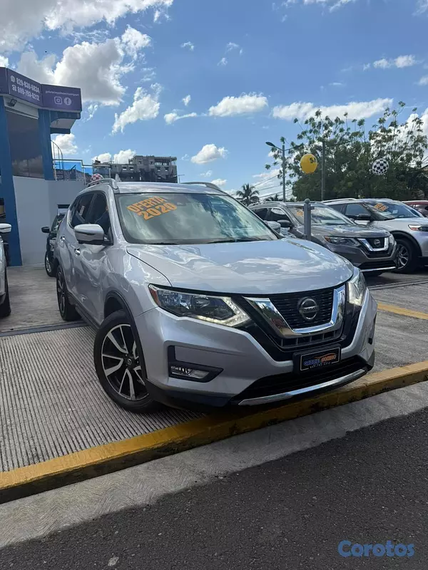 jeepetas y camionetas - Nissan Rogue SL 2020 2