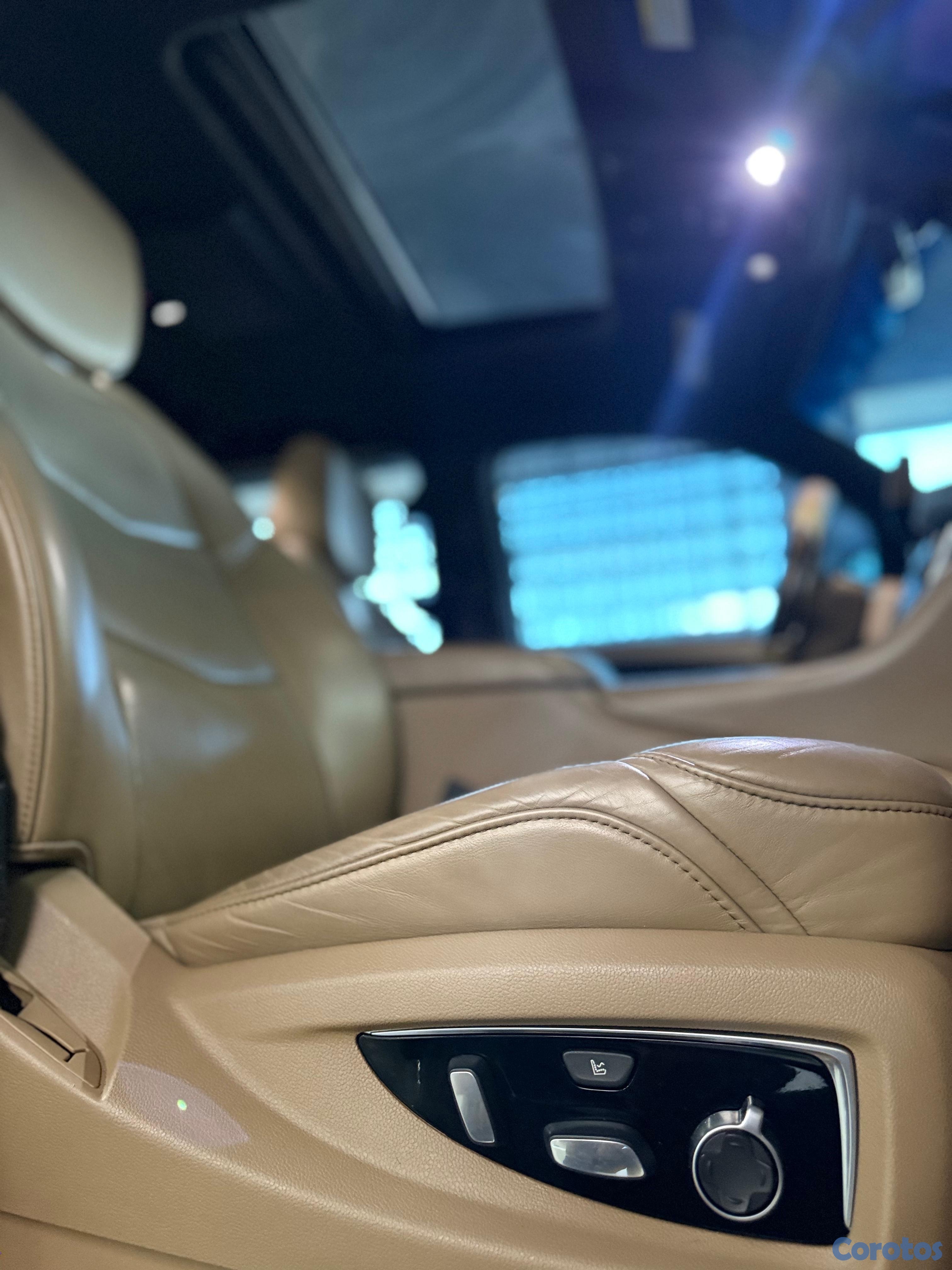 jeepetas y camionetas - Cadillac Escalade Platinum 2018 – 4x4  8