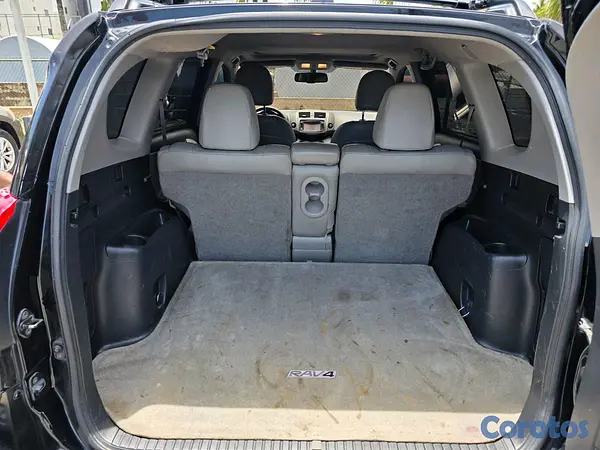 jeepetas y camionetas - Toyota rav4 2012 limited  3