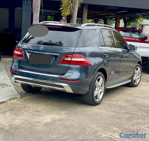 jeepetas y camionetas - Mercedes-Benz clase ML-300 4matic 2015 9