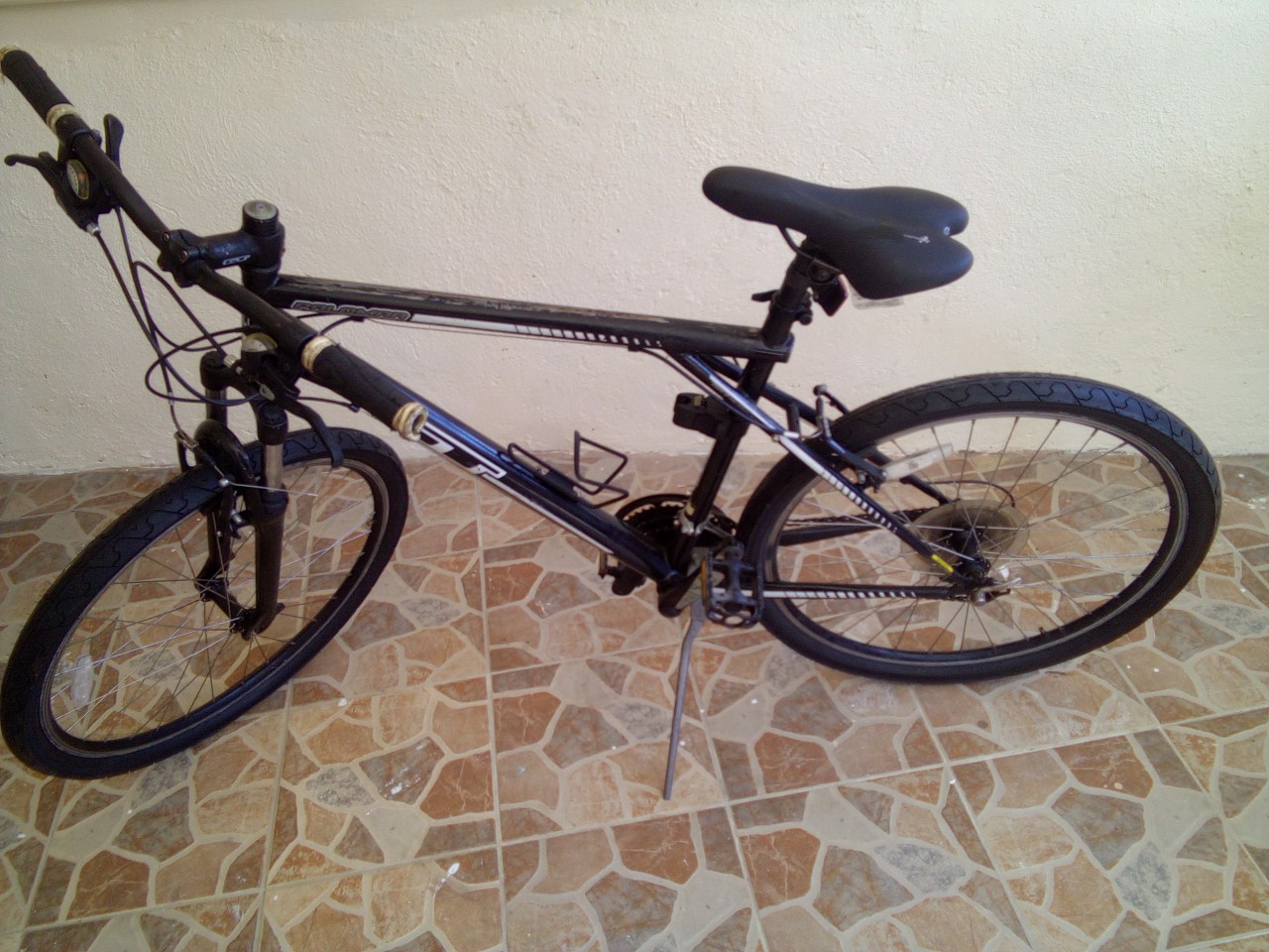 bicicletas y accesorios - Bicicleta GT aro 26