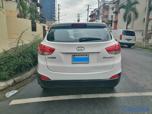 jeepetas y camionetas - Hermosa Hyundai Tucson Blanca 2012 15