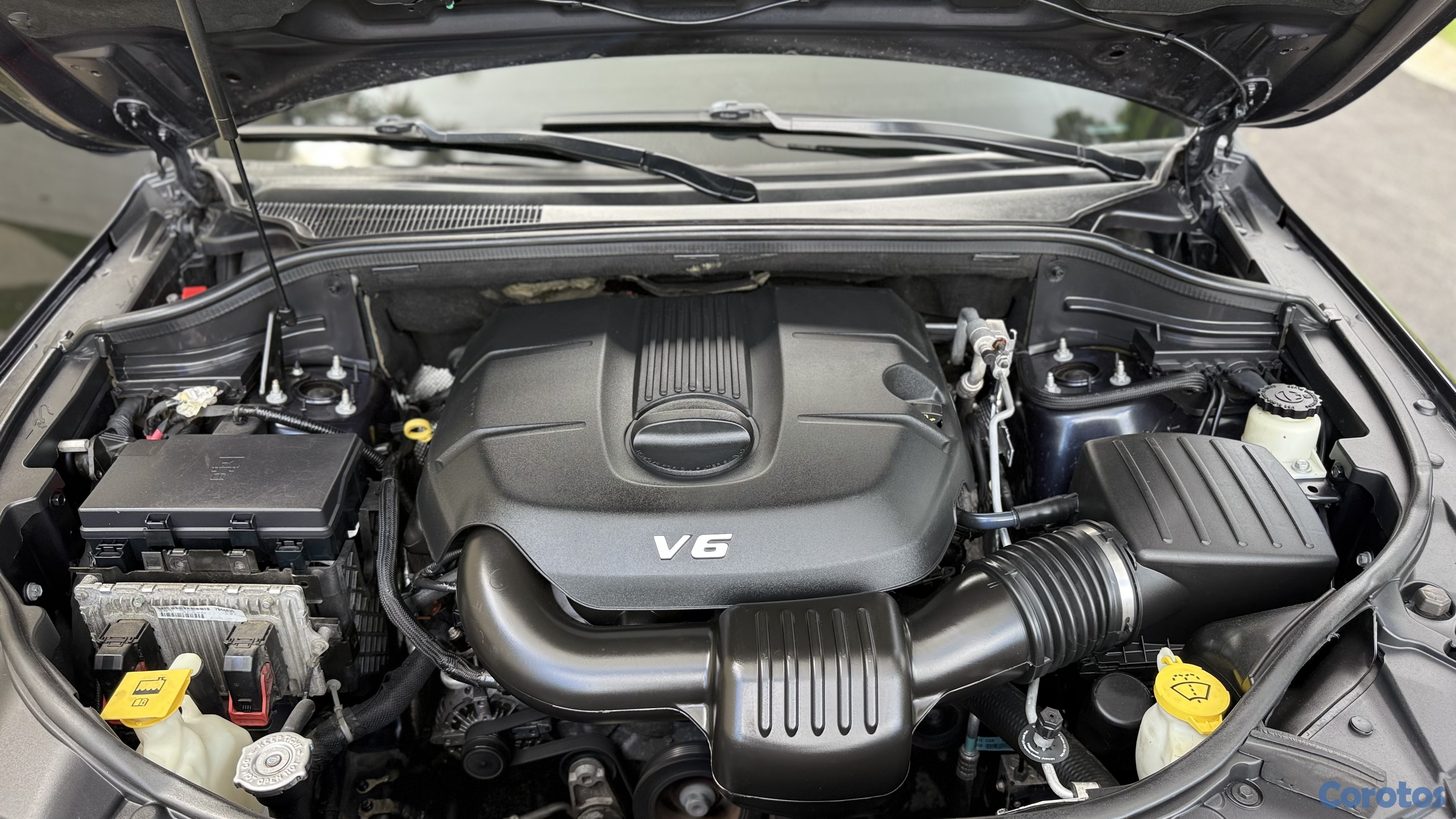 jeepetas y camionetas - Jeep Grand Cherokee Overland 2014 4x2 $799,000 6