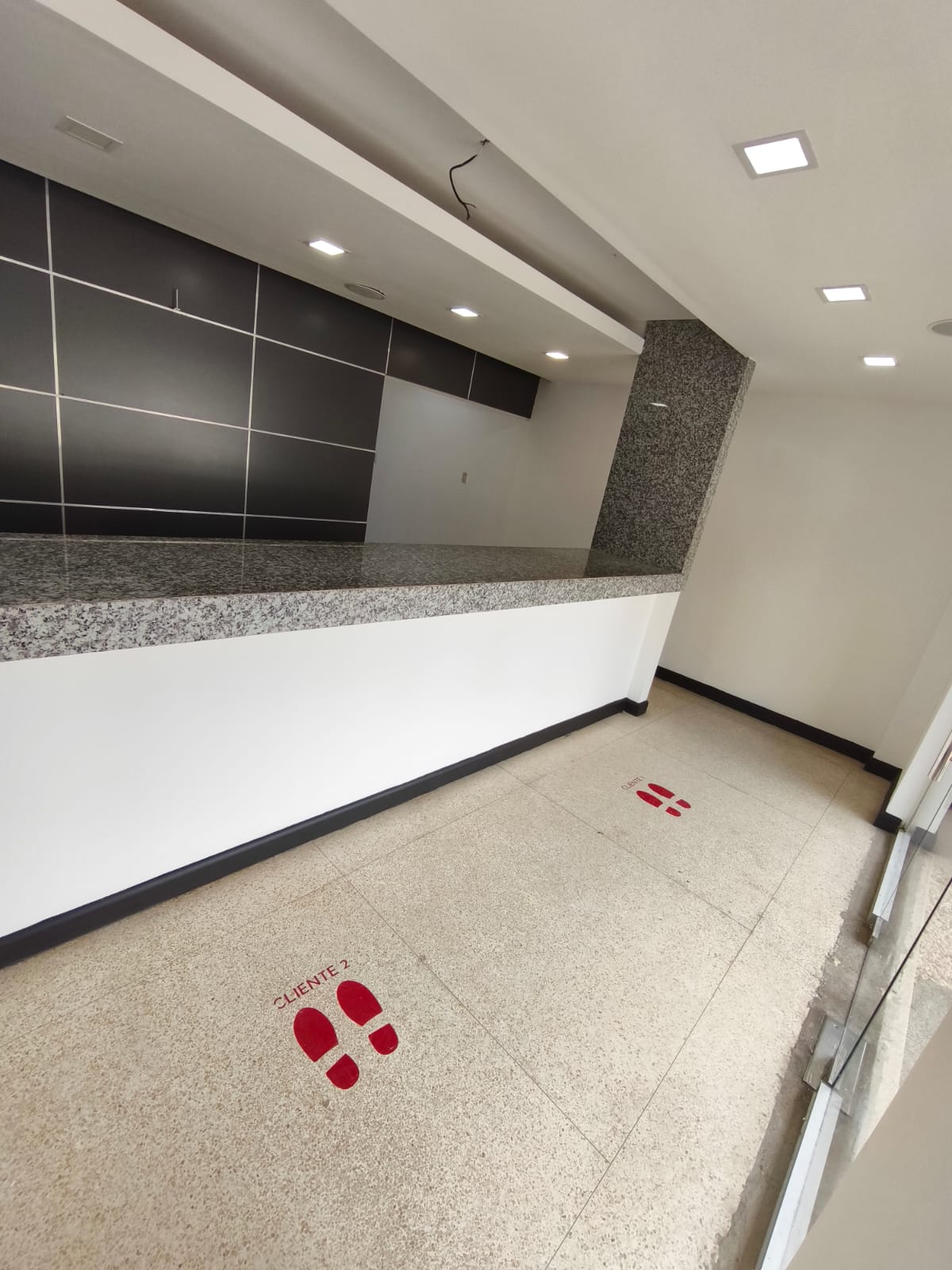 oficinas y locales comerciales - Alquilo local 1er Nivel Naco ma 1