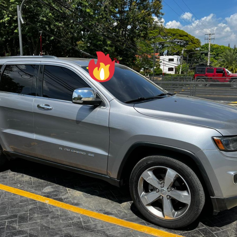 jeepetas y camionetas - Jeep grand cherokee limited 4x4 2015  8
