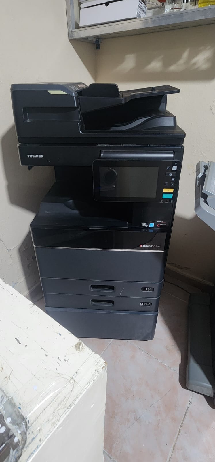 impresoras y scanners - Impresora multifuncional full color  1