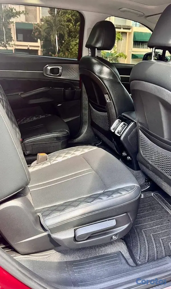 jeepetas y camionetas - Kia Sorento 2023 SX 8