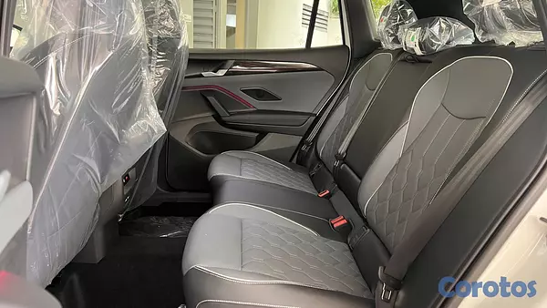 jeepetas y camionetas - Volkswagen Tiguan R Design 2026 14