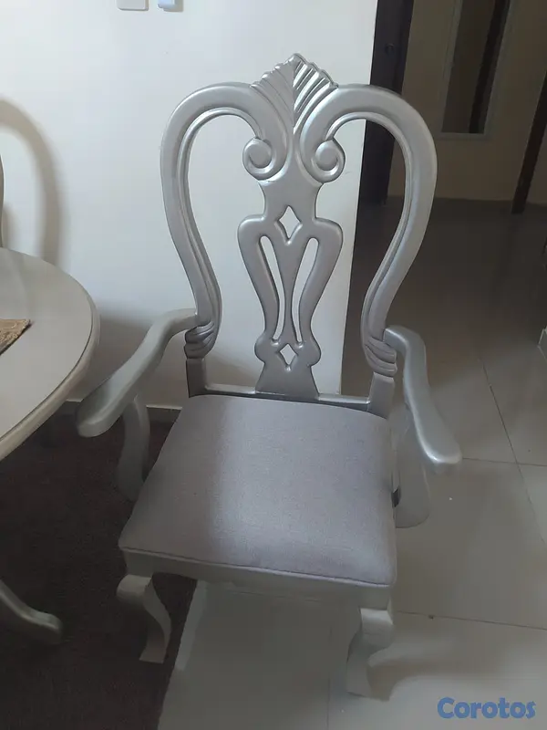 muebles y colchones - Comedor en Caoba de 6 sillas a buen precio. 4