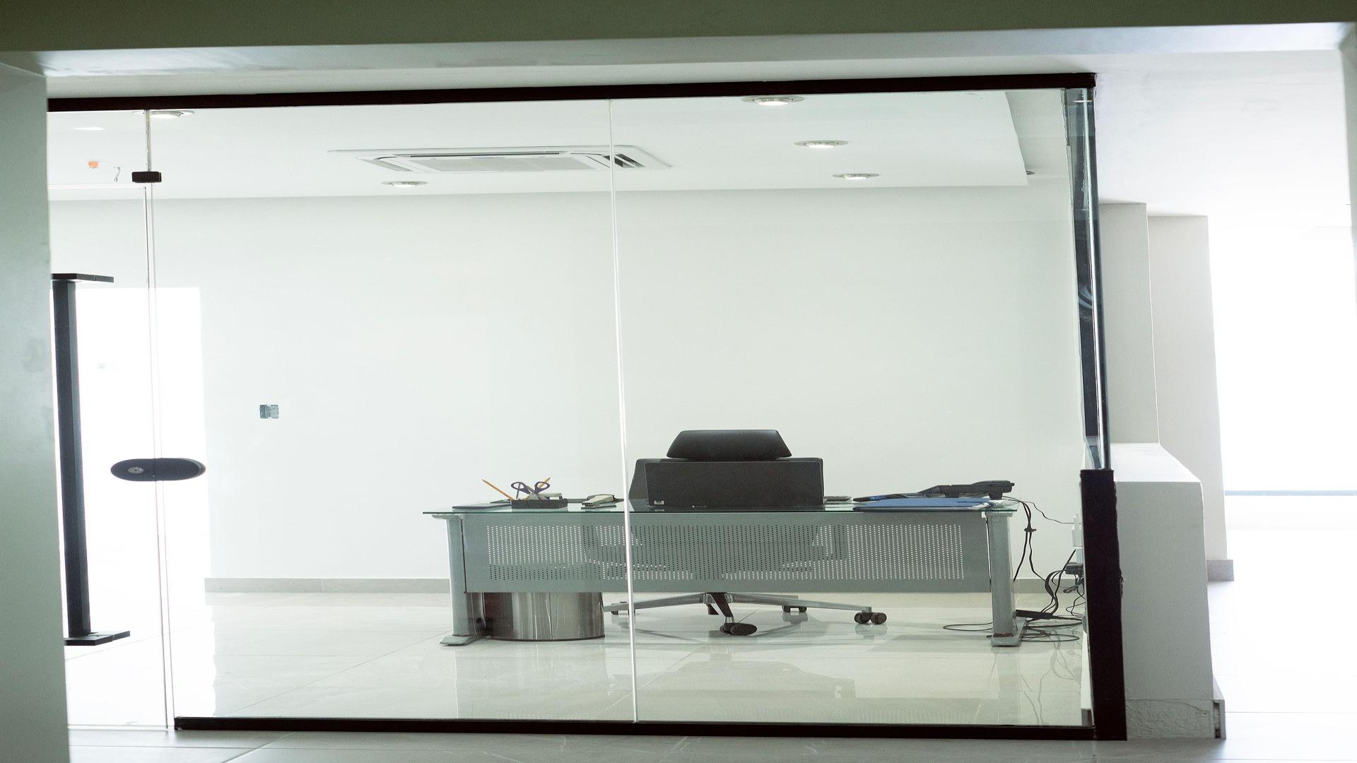 oficinas y locales comerciales - ALQUILR LOCAL COMERCIAL DE 76.24M2-EVARISTO MORALES. 1