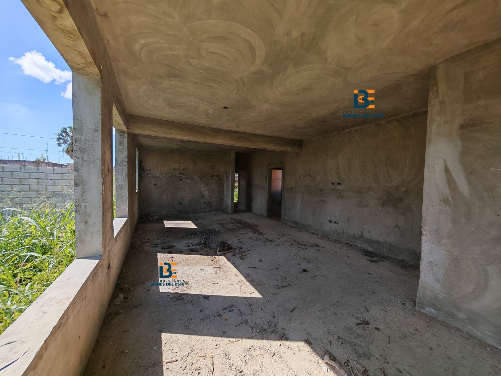 casas - Se Vende GRAN Mejora Con Su Titulo en Villa Visan. 1