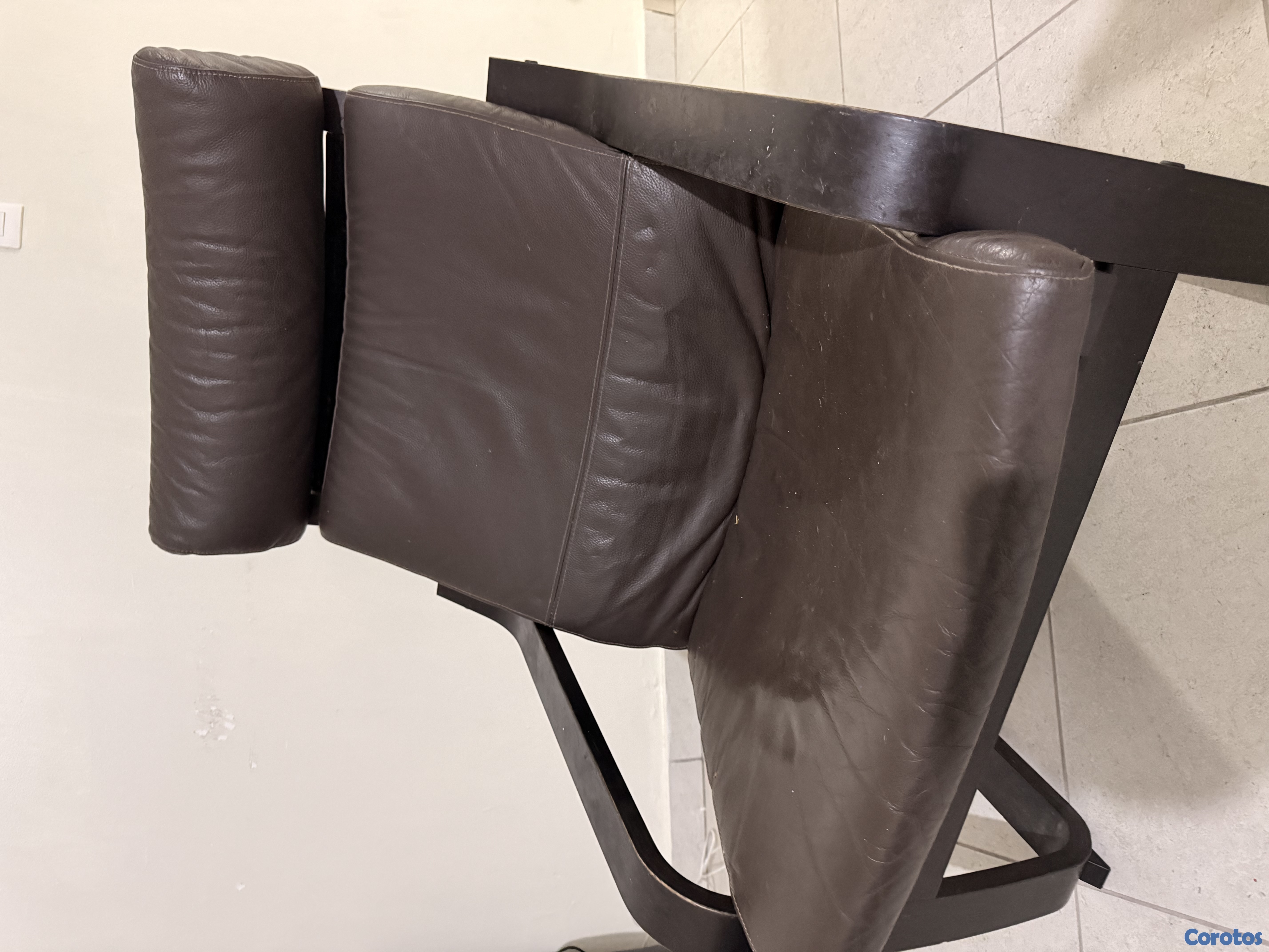 muebles y colchones - Sillon (silla) mecedora de Ikea de piel Marrón 6