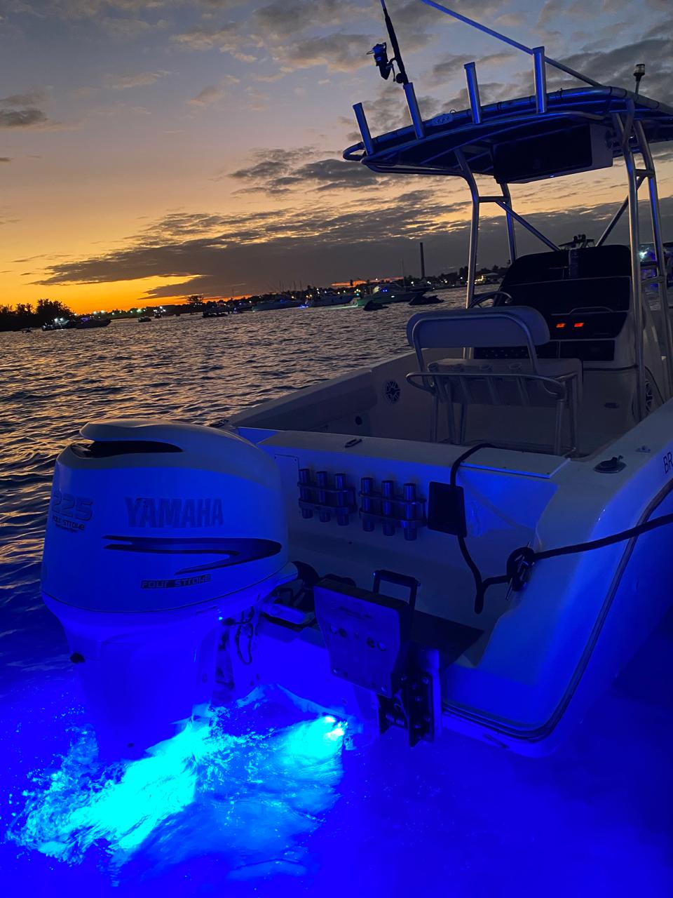 botes - se vende este wellcraft de 21 pies para pesca y recreo 6