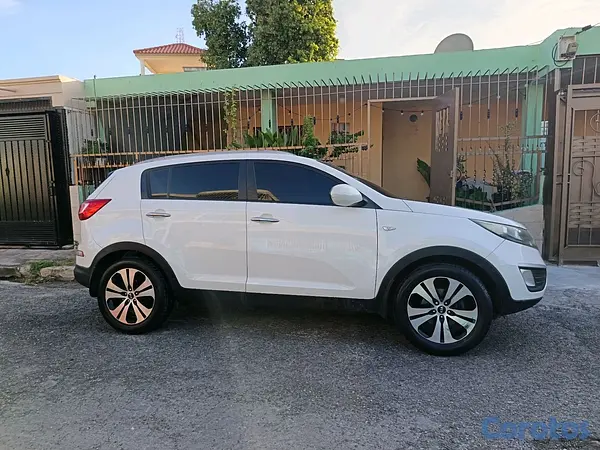 jeepetas y camionetas - Vendo Kia Sportage 2012 11