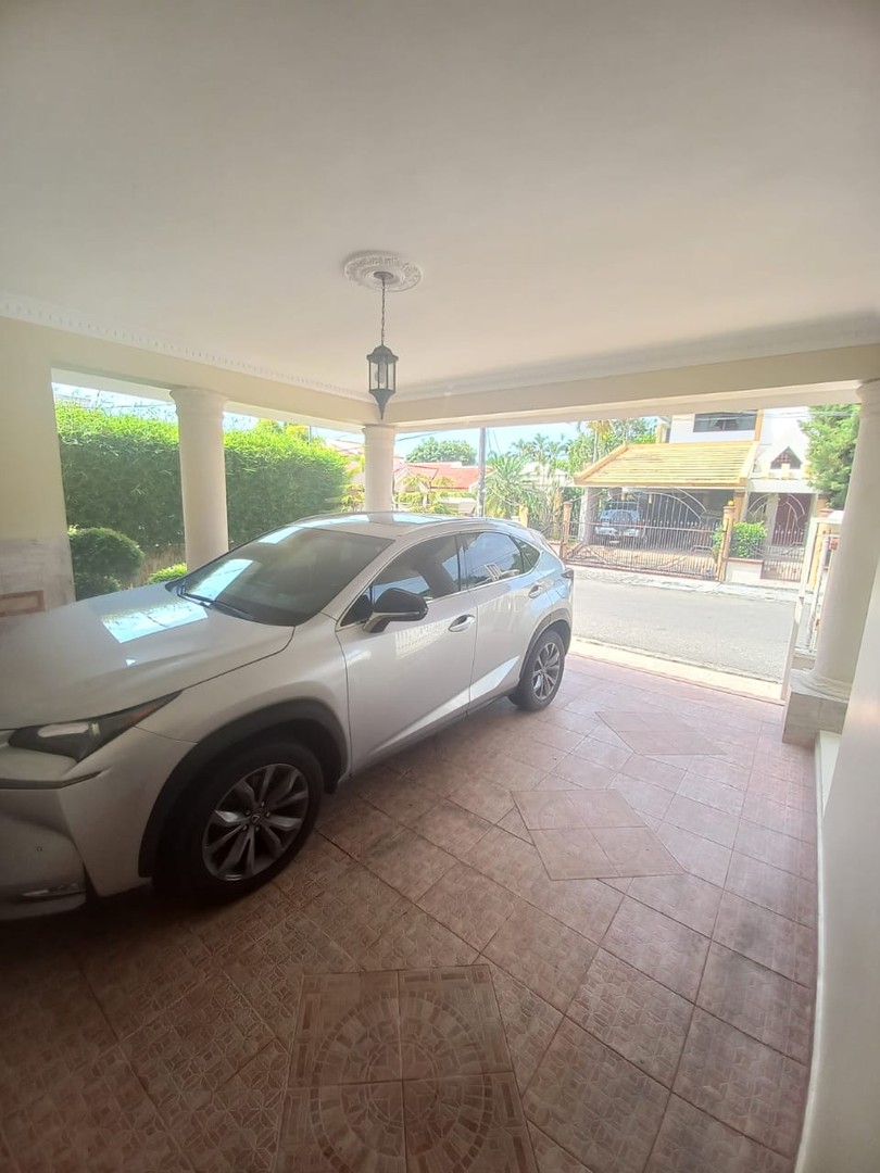 casas - Bonita Casa de 2 Niveles en Villa Estela, Moca  2