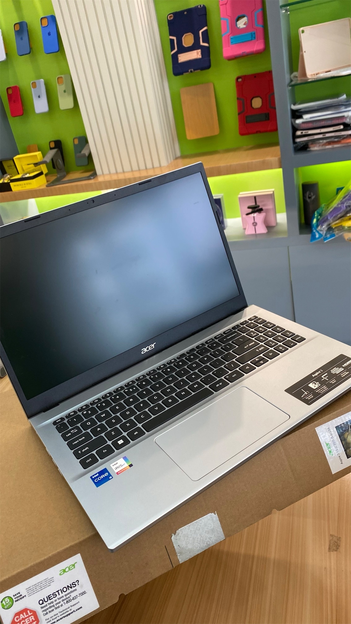 computadoras y laptops - Laptop ACER ASPIRE 3 A315 i5 12Th gen 15.6 pulgada 8Gb de ram 256Gb SSD nueva 4