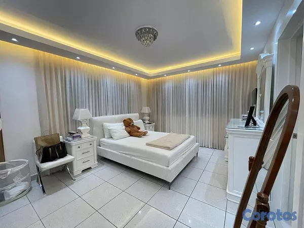 casas - Vendo casa moderna de 5 habitaciones en Respaldo Los 3 Ojos 17