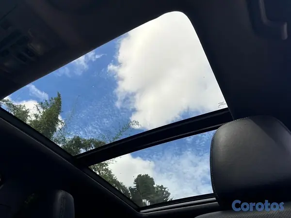 jeepetas y camionetas - Vendo Toyota Highlander Limited / Limited Platinum 2015 11