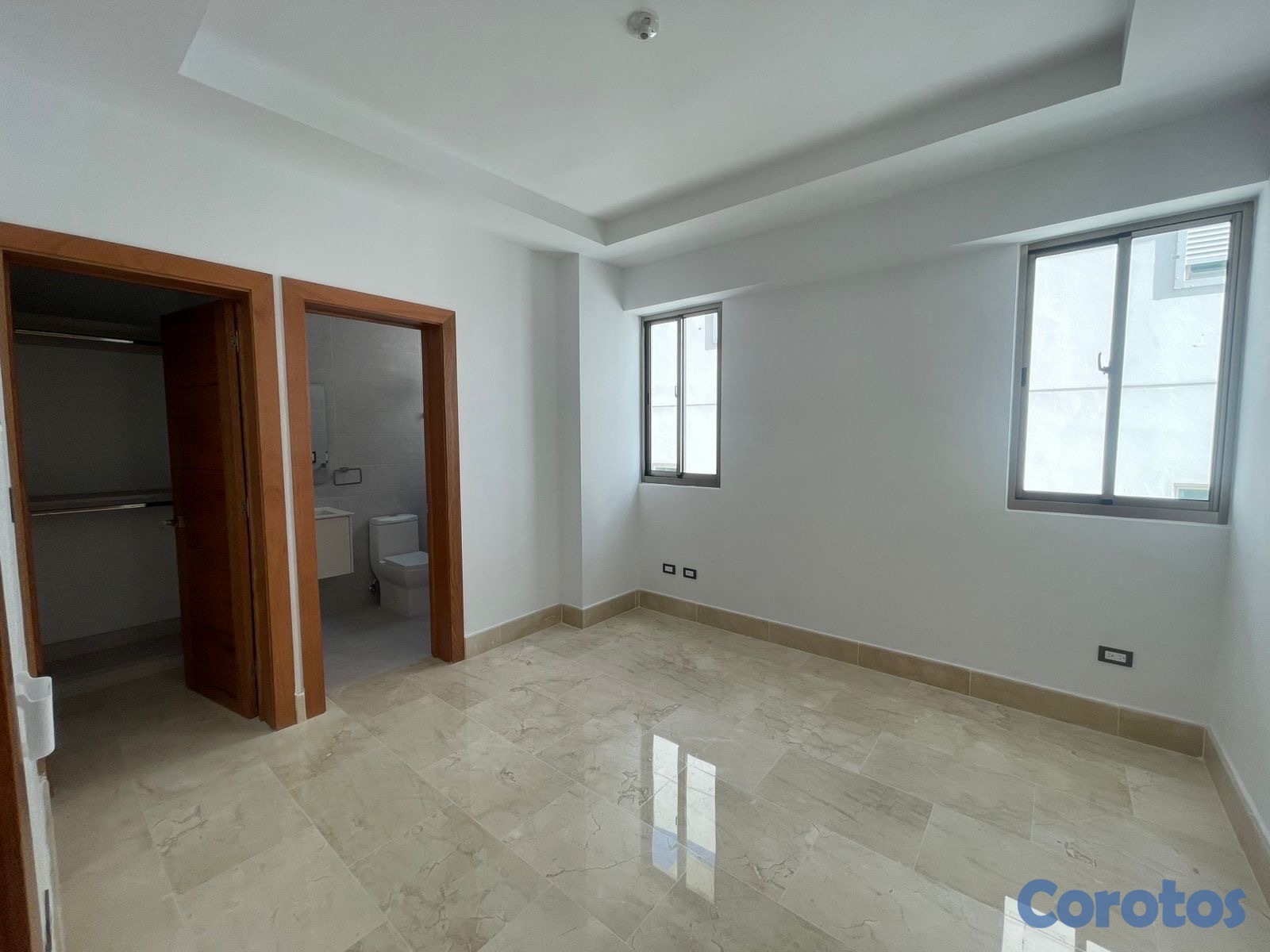 apartamentos - vendo piso 9 los cacicazgos tres habitaciones con su baño tres parqueos balcón e 9