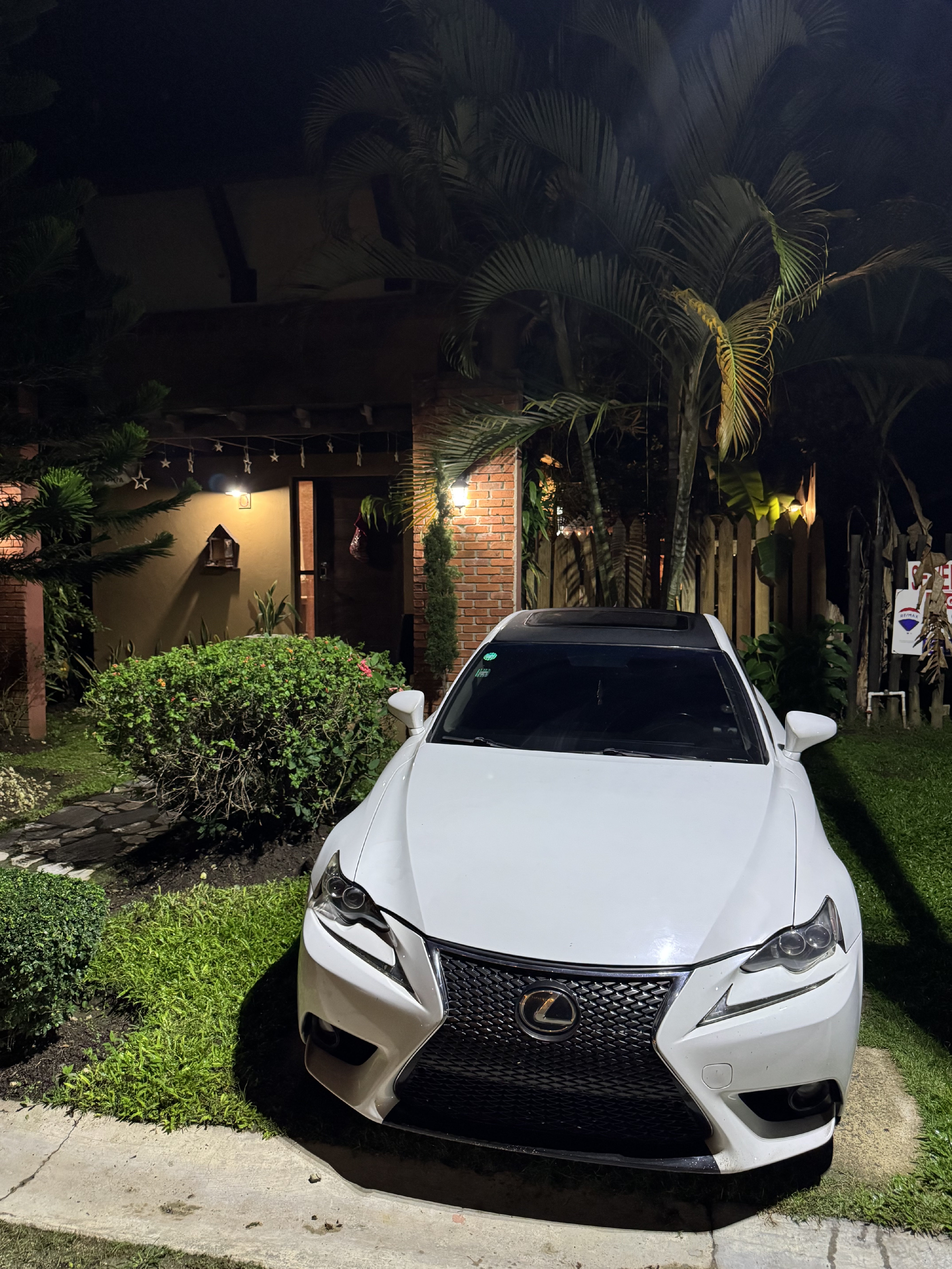 carros -  Lexus is 250 2015 
