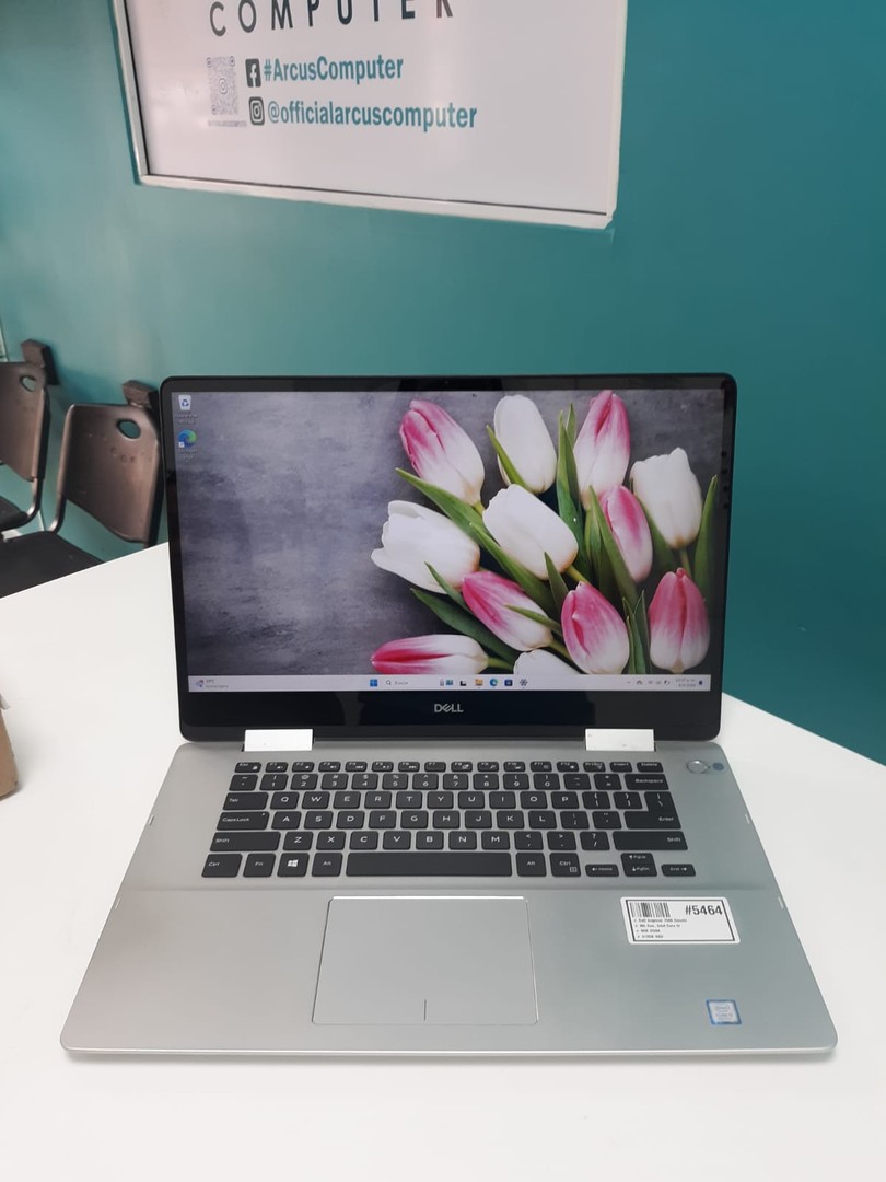 computadoras y laptops - Laptop, Dell Inspiron 7586 (touch) 8th Gen, Intel Core i5 / 8GB DDR4 / 512GB SSD