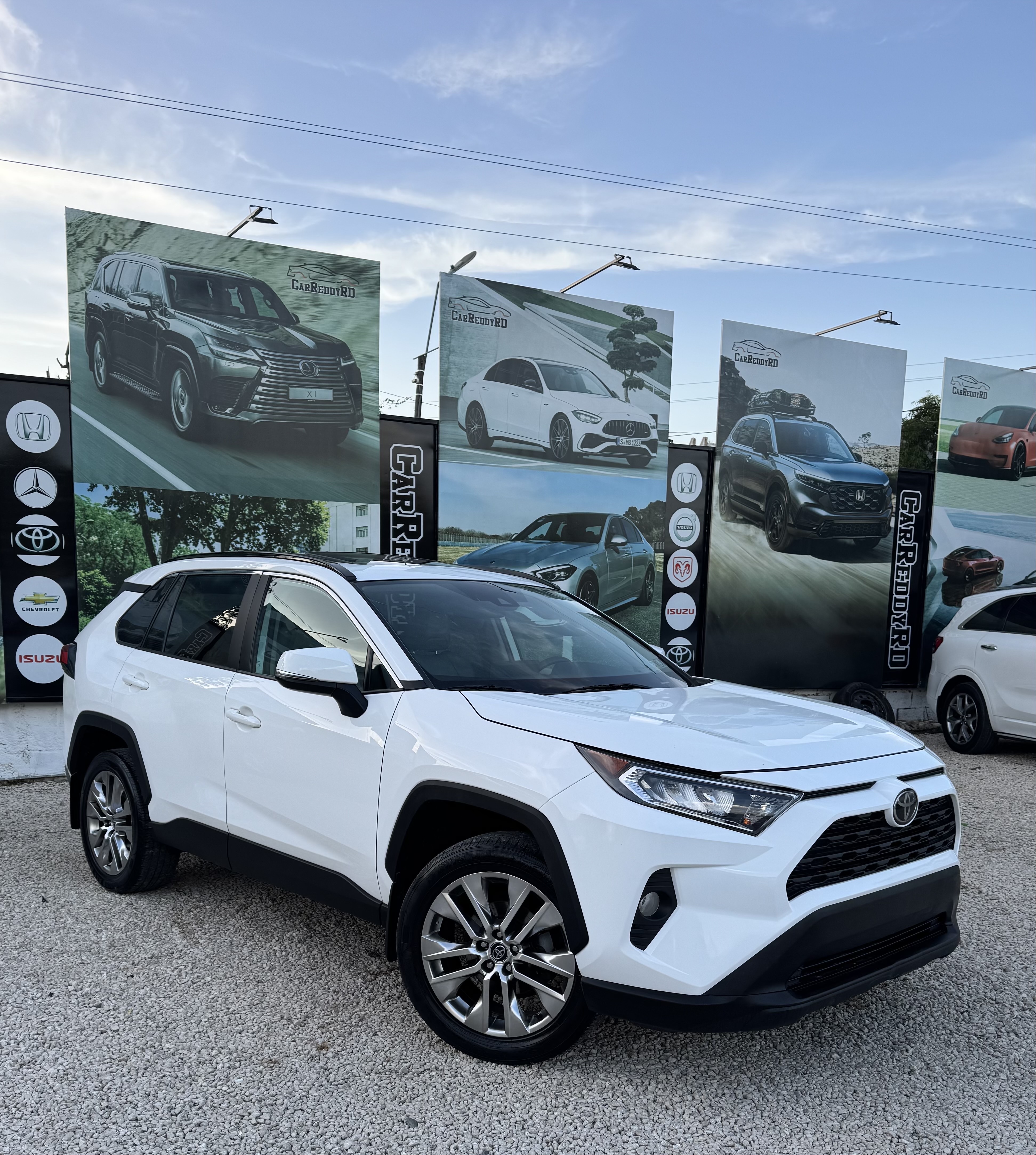jeepetas y camionetas - Toyota RAV4 XLE Premium 2020 - Financiamiento D 0