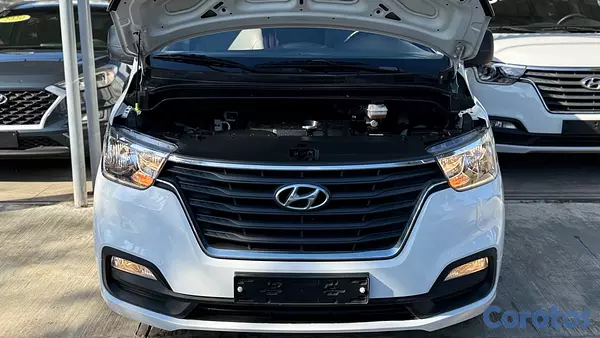 jeepetas y camionetas - 2020 Hyundai Grand Starex Diesel 5
