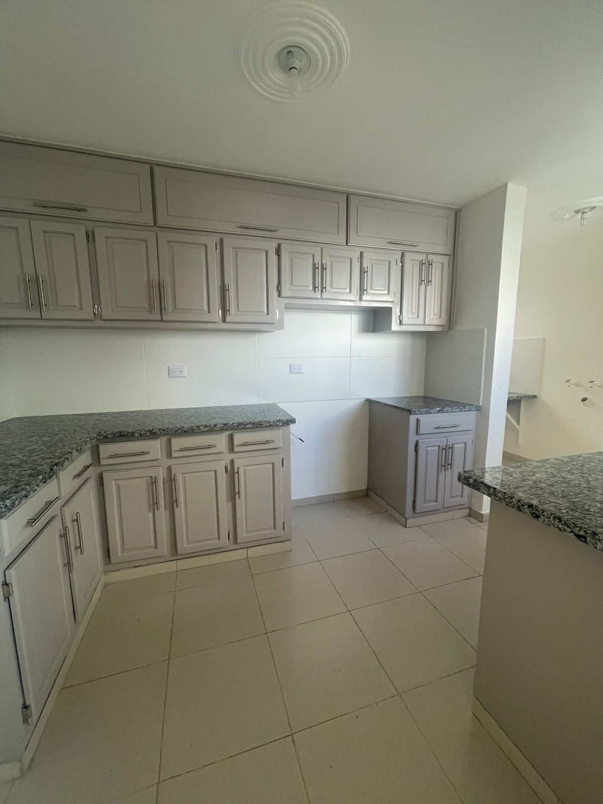 apartamentos - Apartamento 1er Nivel en Cerros de Gurabo 4