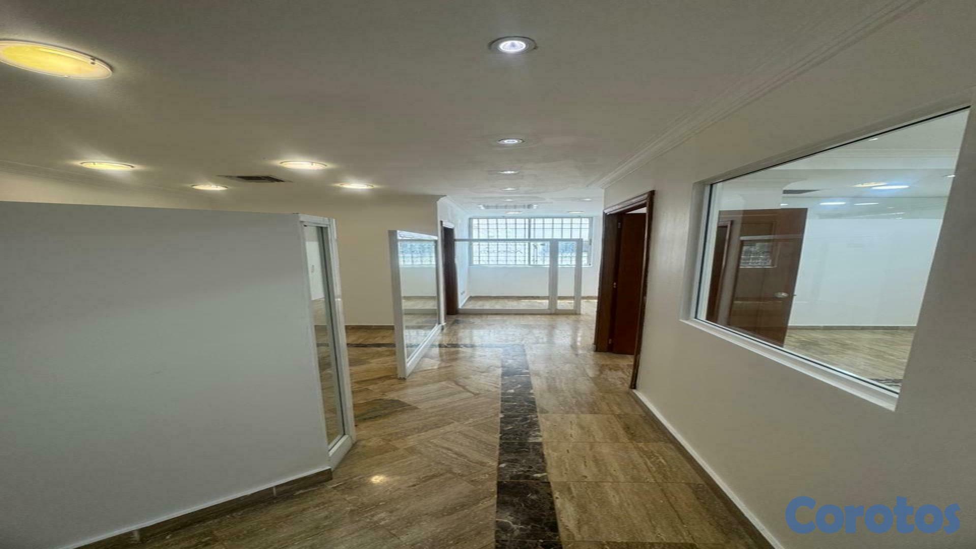 oficinas y locales comerciales - ALQUILER DE AMPLIO LOCAL EN GAZCUE, G-02. 2