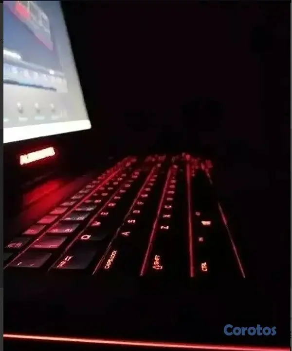 computadoras y laptops - Laptop Alienware R2 17  SSD 256GB 10