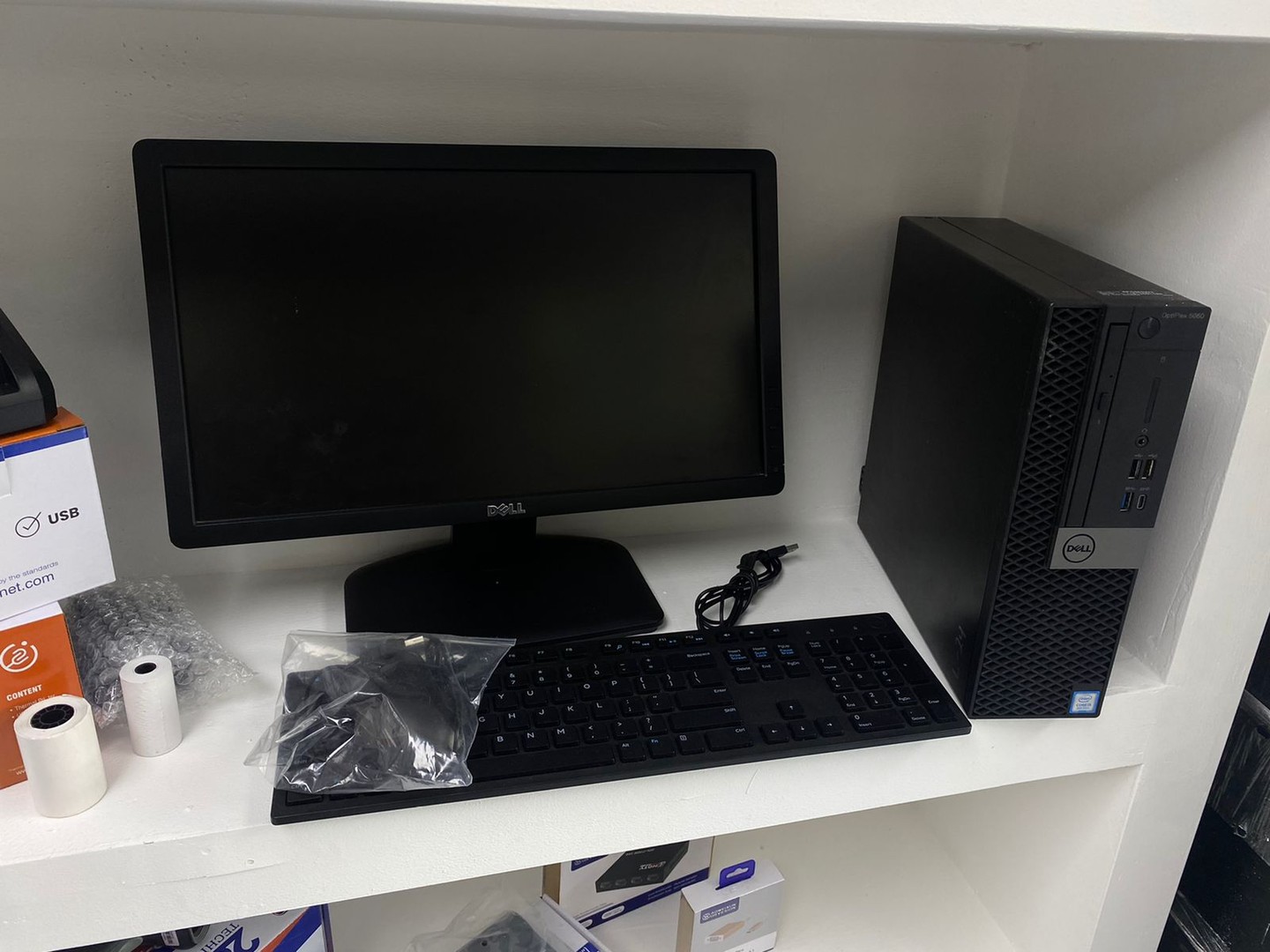 computadoras y laptops - COMPUTADORA DELL 5060 INTEL CORE I5 8VA GEN 8GB DE RAM 500 HDD DISCO DURO 0
