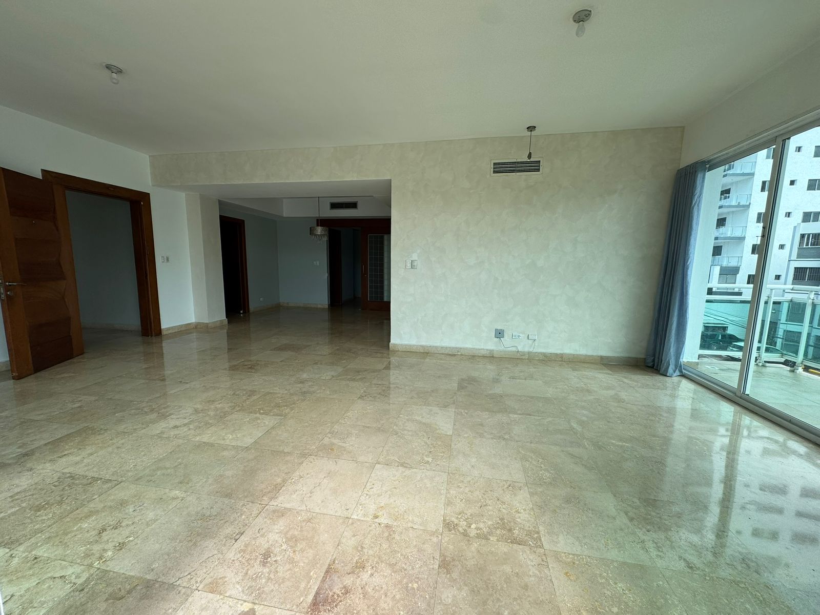 apartamentos - Piso 3 En La Esperilla Torre Familiar 2