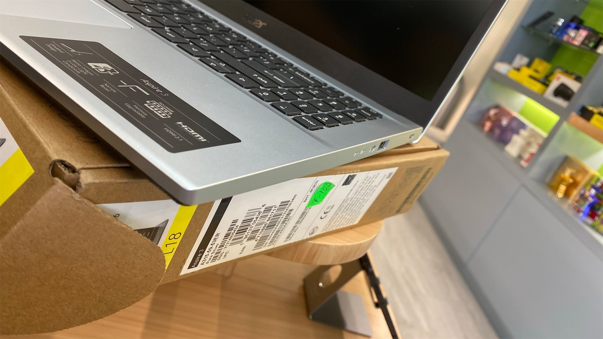 computadoras y laptops - Laptop ACER ASPIRE 3 A315 i5 12Th gen 15.6 pulgada 8Gb de ram 256Gb SSD nueva 1