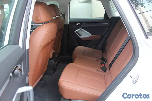 jeepetas y camionetas - Audi Q3 8