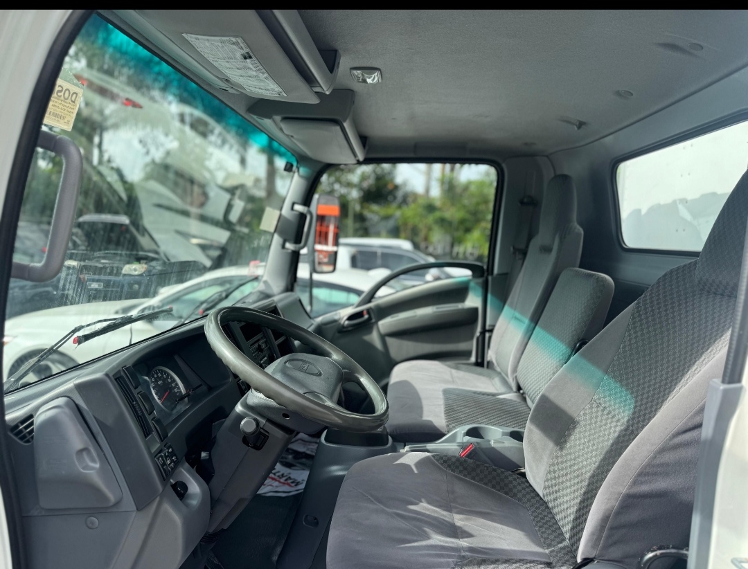 camiones y vehiculos pesados - 2012 Isuzu NPR Refrigerado 16 Pies  3