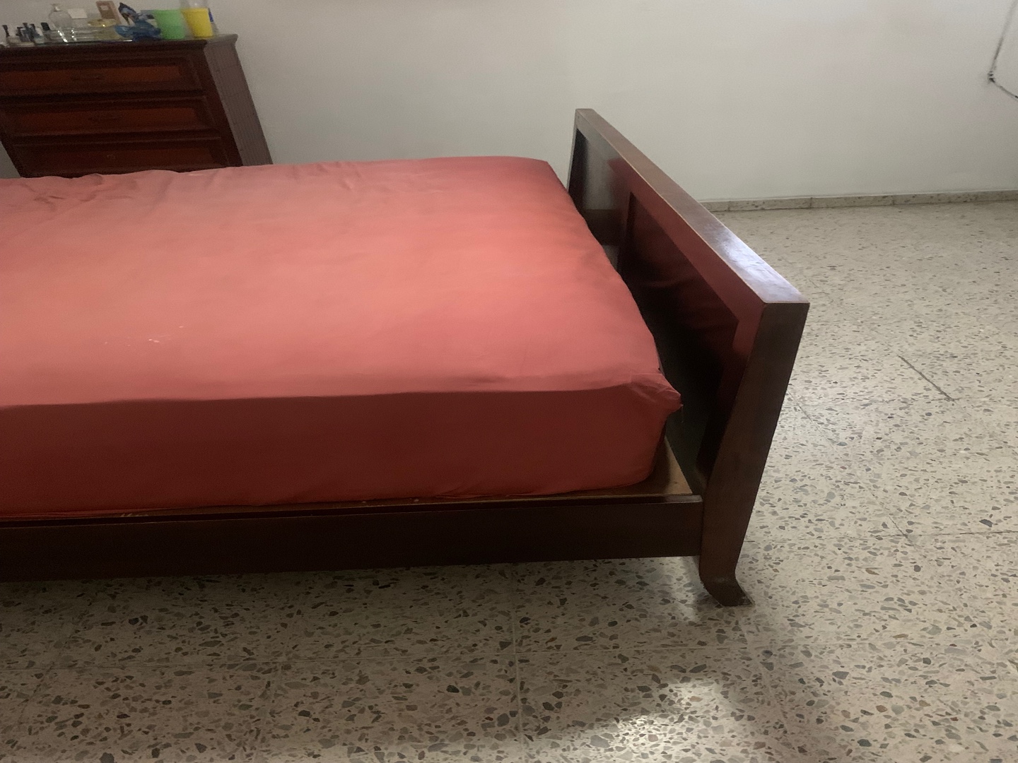 muebles y colchones - Base de cama King XL  con su Colchon  7