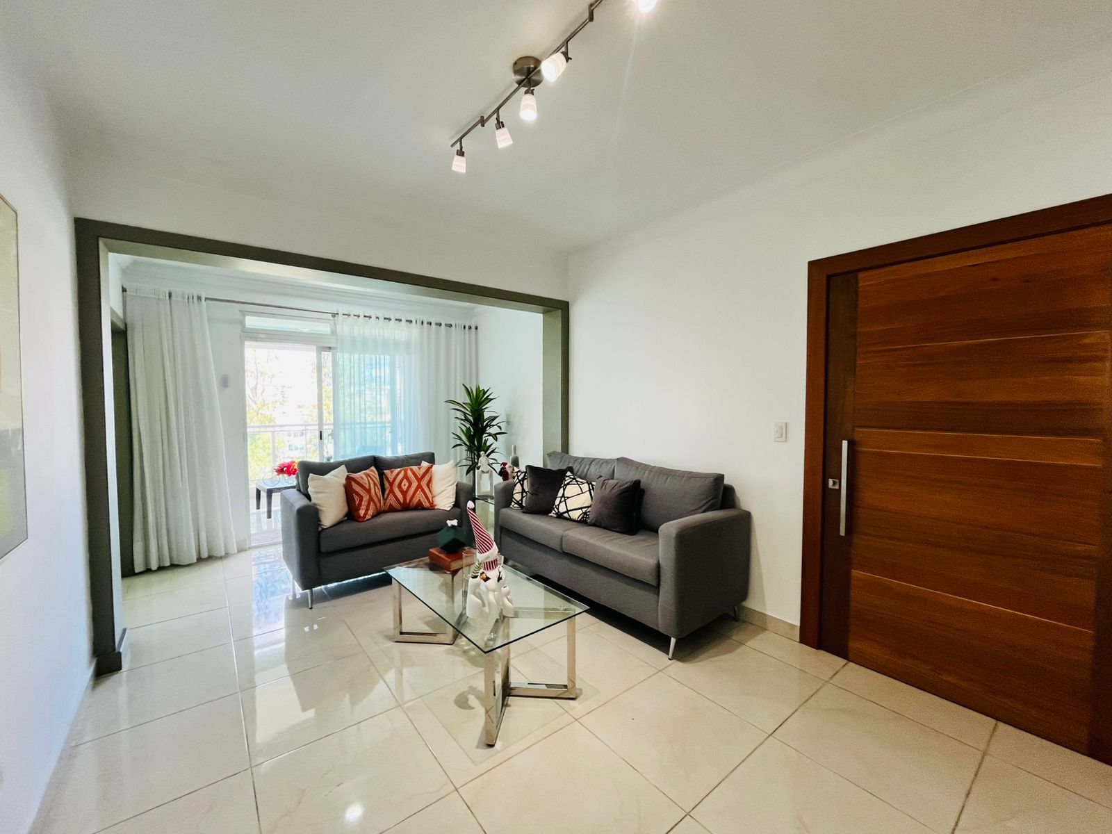 apartamentos - Se alquila apart de 3 Hab amueblado 1