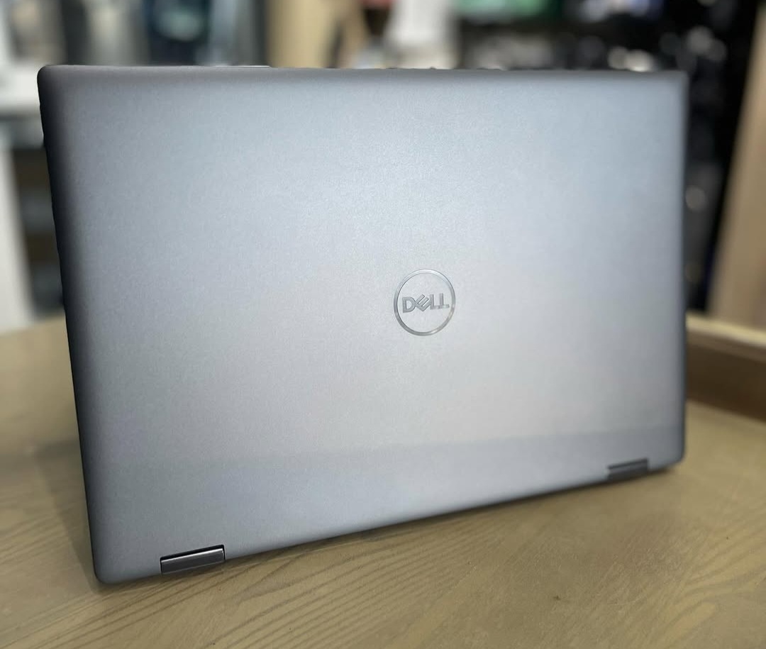 computadoras y laptops - Dell Latitude 9330 2-in-1 14” 2560 x 1600 vPRO I7-1265U 512GB 32GB, Ultraligera 4