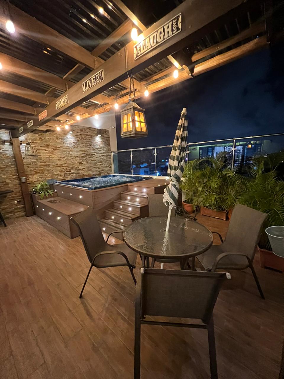penthouses - Los Prados Penthouse Amueblado, Jacuzzi, 3 hab, Family