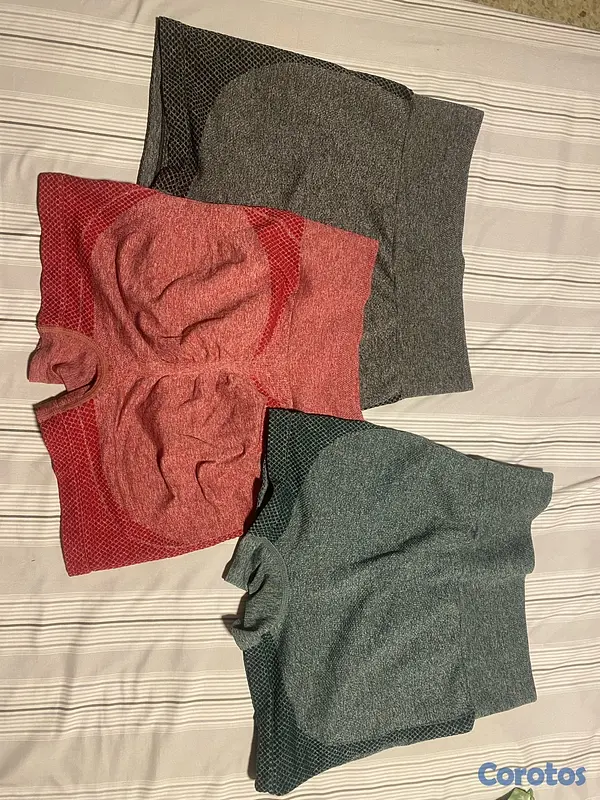 ropa para mujer - vendo ropa size entre M y L  4